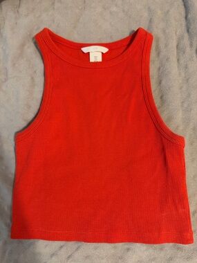 Cropped red tank
